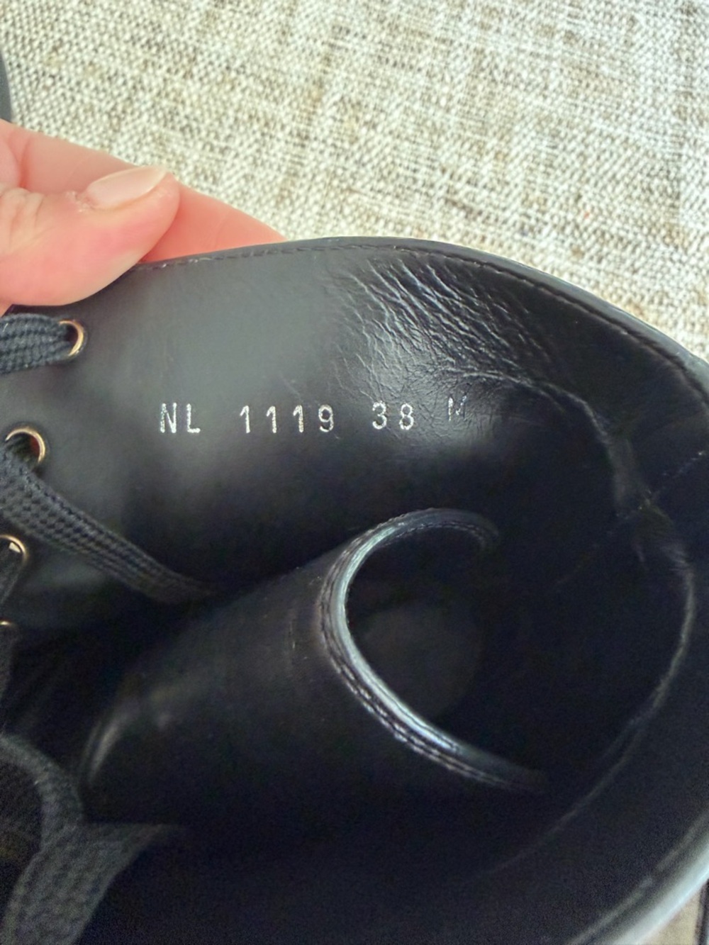 Louis Vuitton Black Leather Lace-Up Ankle Boots with Gold LV Emblem Size 38 - Picture 8 of 8